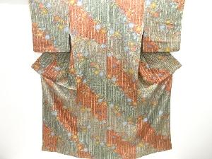 枝垂れ花に楓模様小紋着物